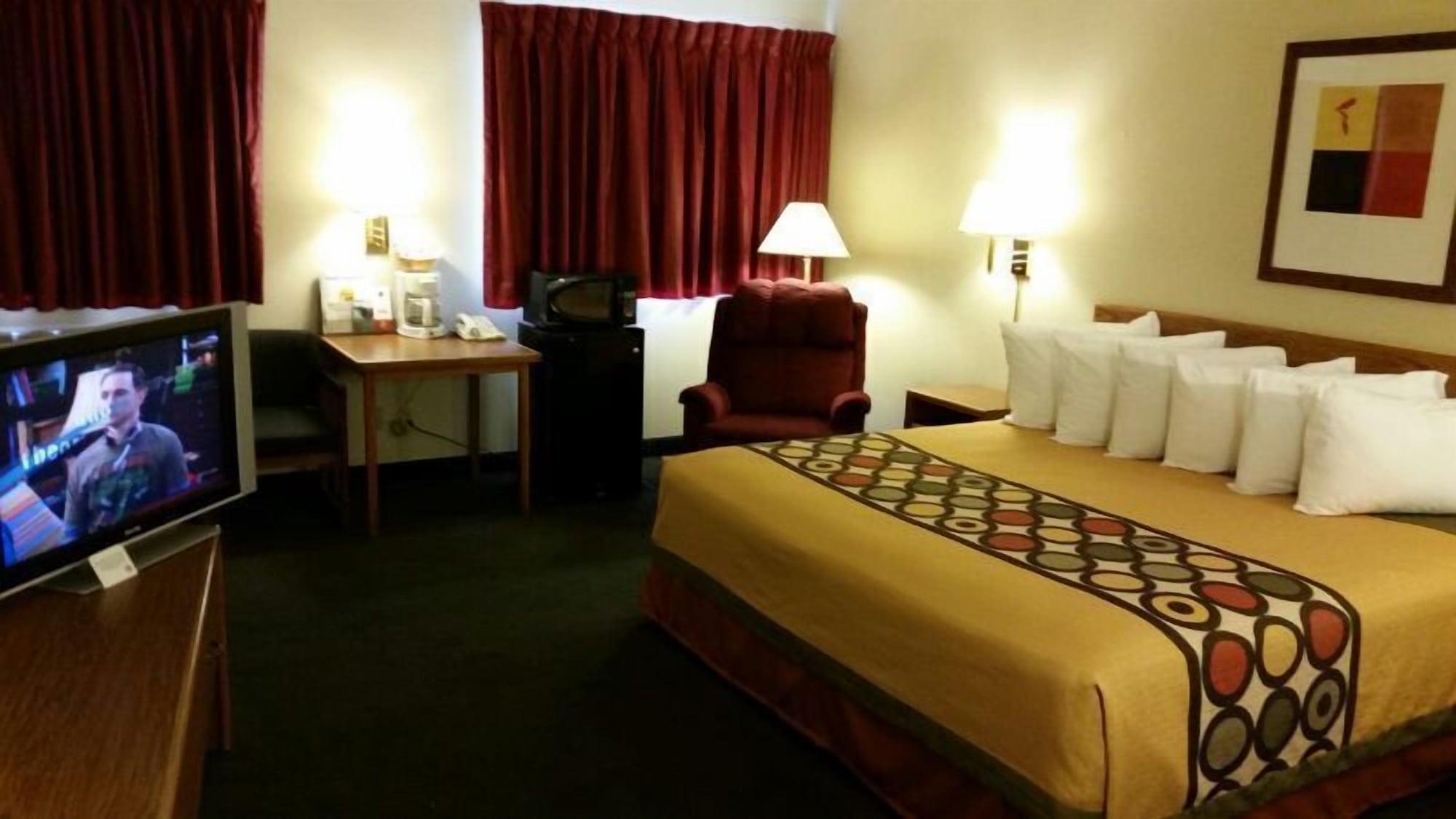 Super 8 By Wyndham Trinidad Hotel Екстериор снимка