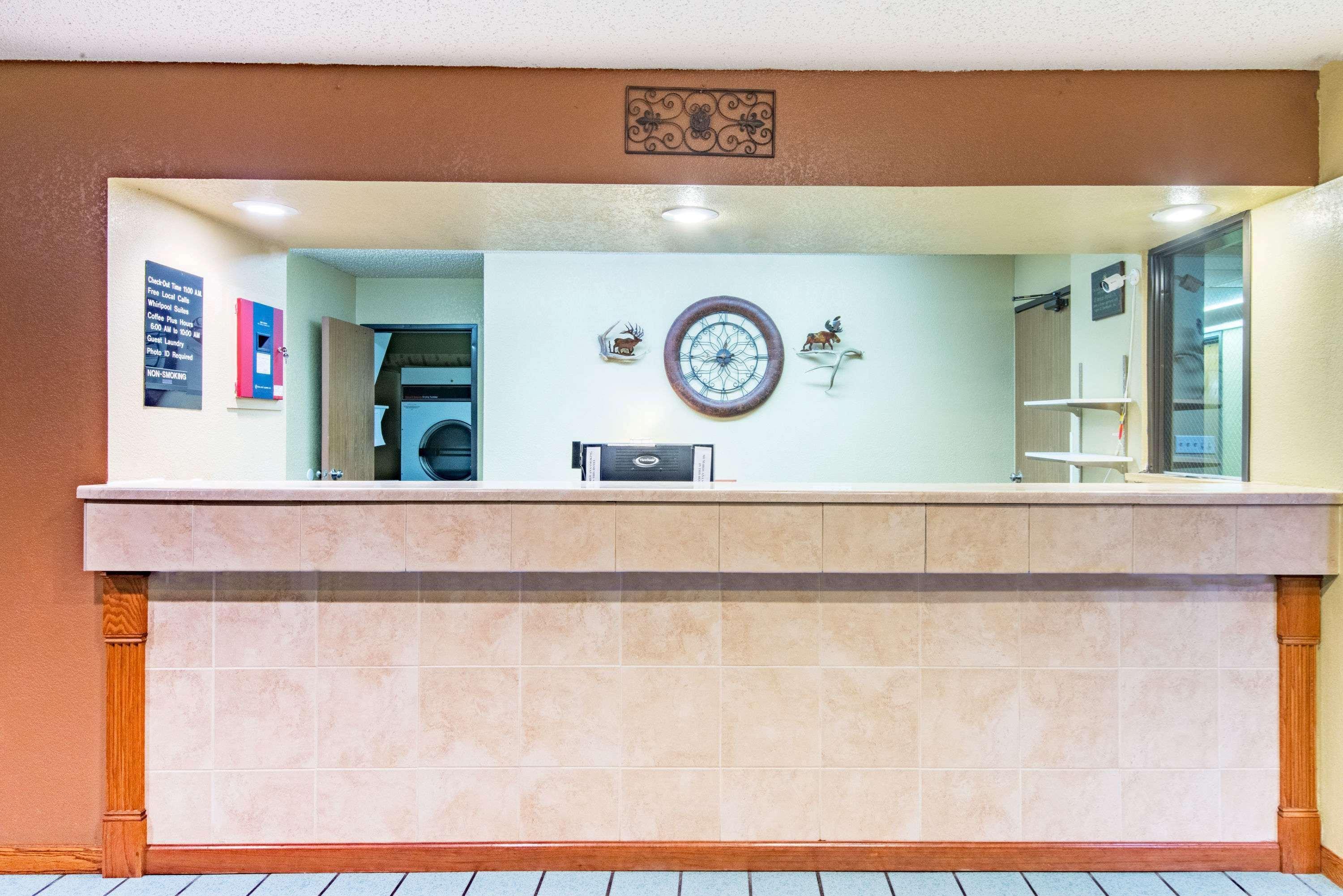 Super 8 By Wyndham Trinidad Hotel Екстериор снимка