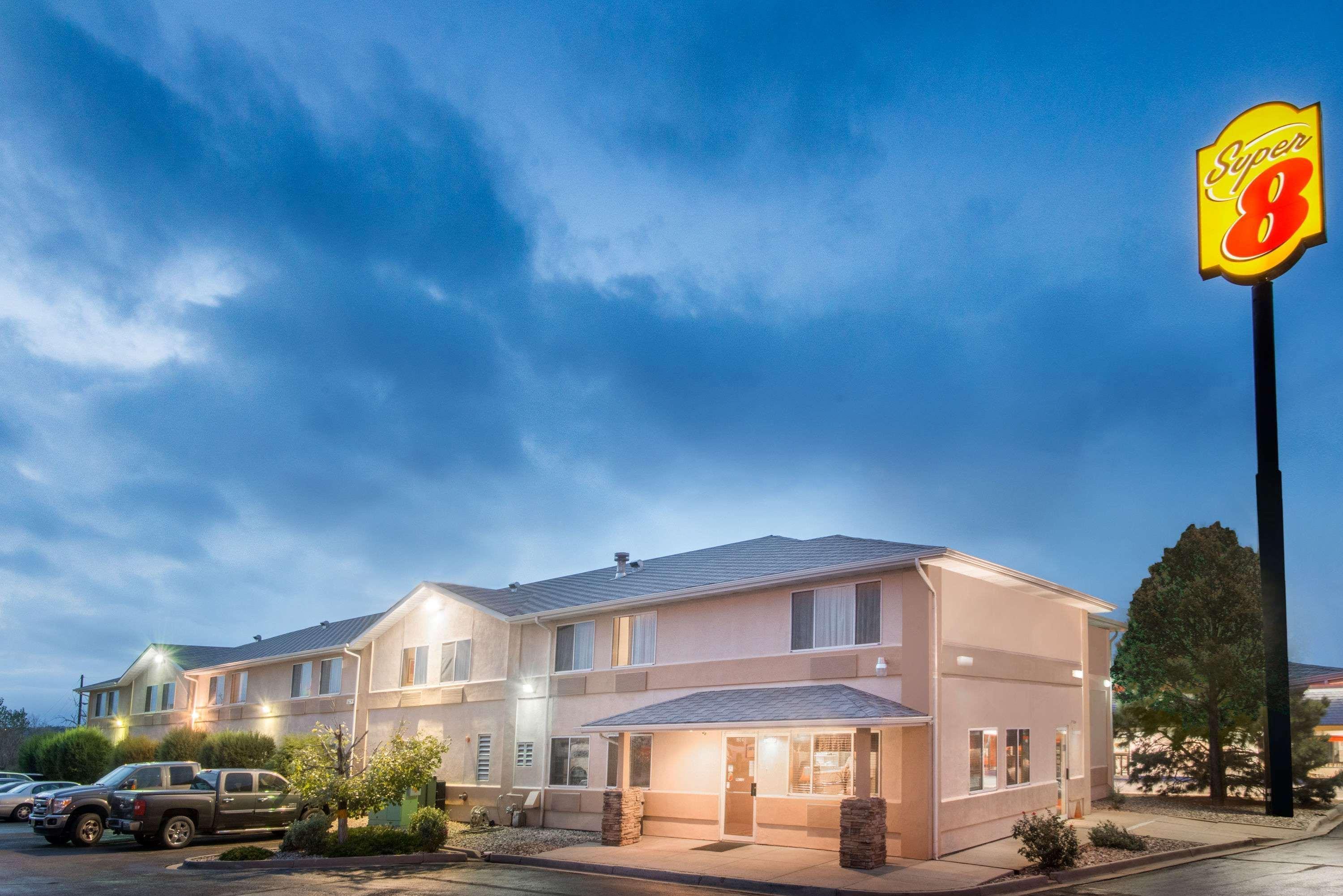 Super 8 By Wyndham Trinidad Hotel Екстериор снимка