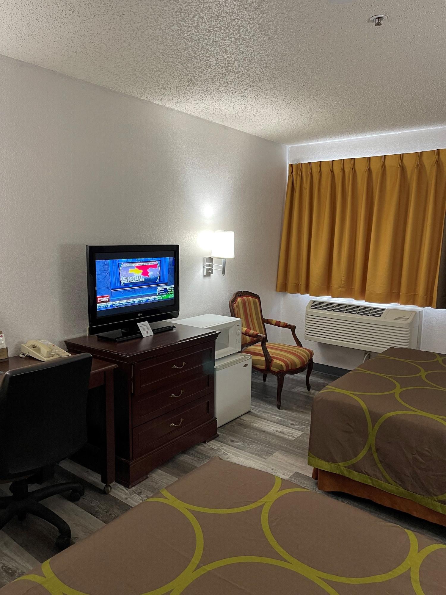 Super 8 By Wyndham Trinidad Hotel Екстериор снимка