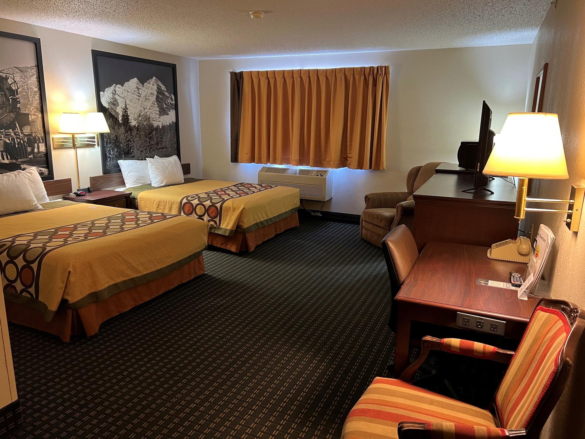 Super 8 By Wyndham Trinidad Hotel Екстериор снимка