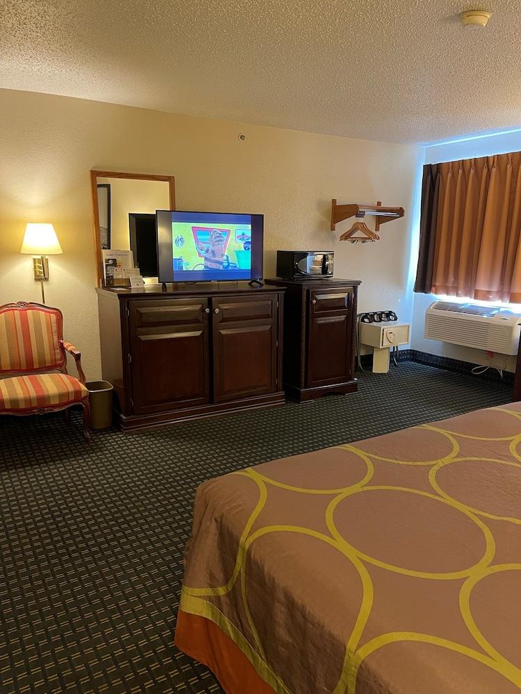 Super 8 By Wyndham Trinidad Hotel Екстериор снимка